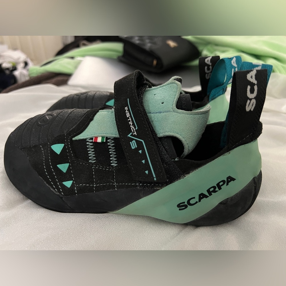 Women's Scarpa VS Instinct Climbing Shoes size 41